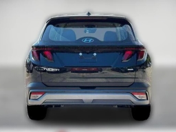 Hyundai Tucson SE AWD 2026