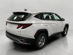 Hyundai Tucson SE AWD 2026