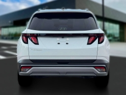 Hyundai Tucson SEL FWD 2026