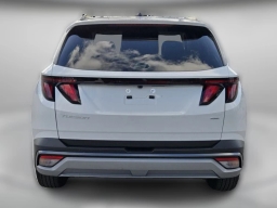 Hyundai Tucson SEL FWD 2026