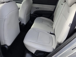 Hyundai Tucson SEL Premium FWD 2026