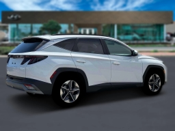 Hyundai Tucson SEL Premium FWD 2026