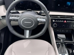 Hyundai Tucson SEL Premium FWD 2026