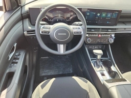 Hyundai Tucson SEL Premium FWD 2026