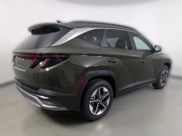 Hyundai Tucson SEL Premium FWD 2026