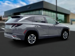 Hyundai Tucson SEL Premium AWD 2026