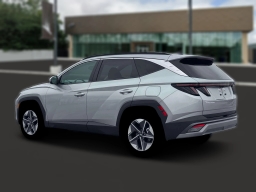 Hyundai Tucson SEL Premium AWD 2026