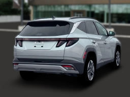 Hyundai Tucson SEL Premium AWD 2026