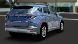 Hyundai Tucson SEL Premium AWD 2026
