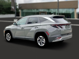 Hyundai Tucson SEL Premium AWD 2026