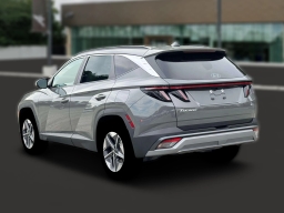 Hyundai Tucson SEL Premium AWD 2026