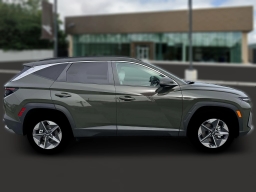 Hyundai Tucson SEL Premium AWD 2026
