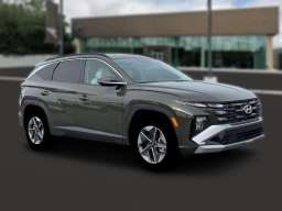 Hyundai Tucson SEL Premium AWD 2026