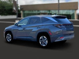 Hyundai Tucson SEL Premium AWD 2026