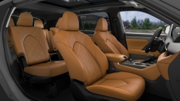 Toyota Highlander Platinum AWD (Natl) 2026