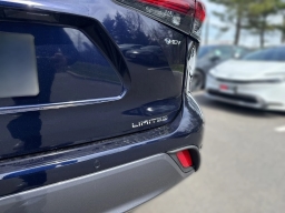 Toyota Highlander Hybrid Limited AWD (Natl) 2026
