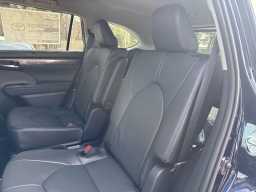 Toyota Highlander Hybrid Limited AWD (Natl) 2026