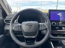 Toyota Highlander Hybrid Limited AWD (Natl) 2026