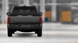 Toyota Tundra 4WD SR5 CrewMax 5.5' Bed (Natl) 2026