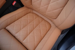 BMW X7 xDrive40i Sports Activity Vehicle 2026