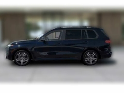 BMW X7 xDrive40i Sports Activity Vehicle 2026