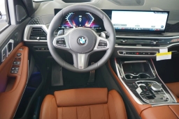 BMW X7 xDrive40i Sports Activity Vehicle 2026