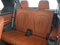 BMW X7 xDrive40i Sports Activity Vehicle 2026