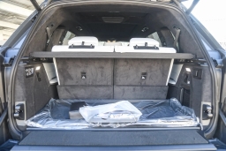 BMW X7 xDrive40i Sports Activity Vehicle 2026