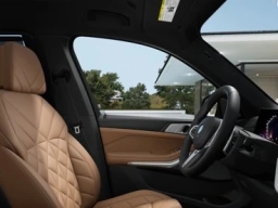 BMW X7 xDrive40i Sports Activity Vehicle 2026