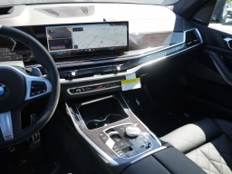 BMW X7 xDrive40i Sports Activity Vehicle 2026