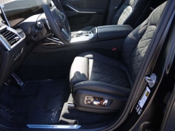 BMW X7 xDrive40i Sports Activity Vehicle 2026