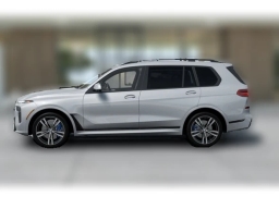 BMW X7 xDrive40i Sports Activity Vehicle 2026