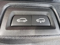 BMW X7 xDrive40i Sports Activity Vehicle 2026