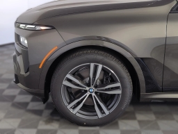 BMW X7 xDrive40i Sports Activity Vehicle 2026