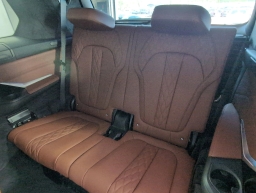 BMW X7 xDrive40i Sports Activity Vehicle 2026