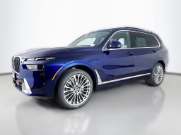 BMW X7 xDrive40i Sports Activity Vehicle 2026