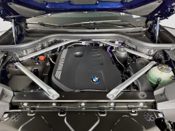 BMW X7 xDrive40i Sports Activity Vehicle 2026