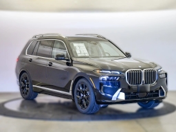 BMW X7 xDrive40i Sports Activity Vehicle 2026