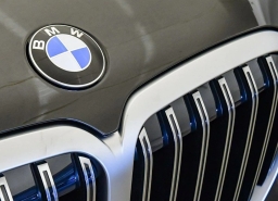 BMW X7 xDrive40i Sports Activity Vehicle 2026