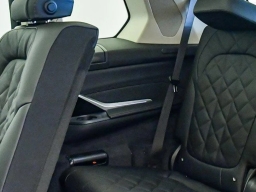 BMW X7 xDrive40i Sports Activity Vehicle 2026