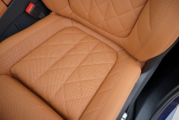 BMW X7 xDrive40i Sports Activity Vehicle 2026