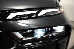 BMW X7 xDrive40i Sports Activity Vehicle 2026