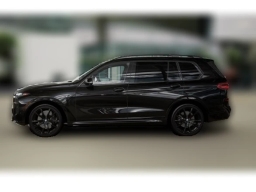 BMW X7 xDrive40i Sports Activity Vehicle 2026