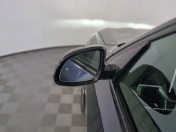 BMW X7 xDrive40i Sports Activity Vehicle 2026