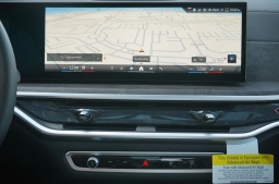 BMW X7 xDrive40i Sports Activity Vehicle 2026