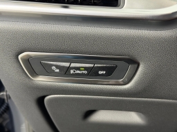 BMW X7 xDrive40i Sports Activity Vehicle 2026