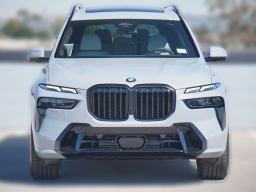 BMW X7 xDrive40i Sports Activity Vehicle 2026