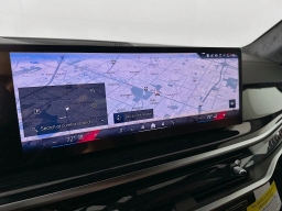 BMW X7 xDrive40i Sports Activity Vehicle 2026