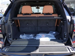 BMW X7 xDrive40i Sports Activity Vehicle 2026