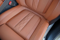 BMW X7 xDrive40i Sports Activity Vehicle 2026